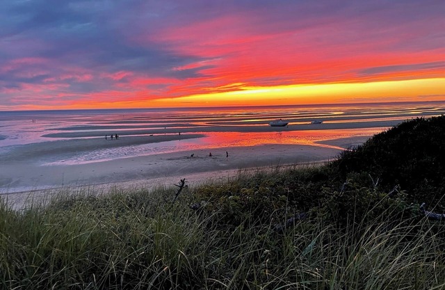 Family-friendly Oasis Steps from Kingsbury Beach