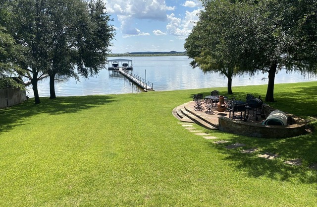 Family Friendly PK Peninsula Lakefront Home 6 Bedrooms 6.5Bath