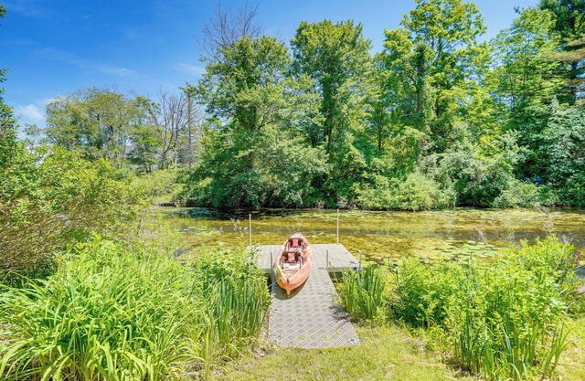 Family-Friendly Richmond Cottage w/ Private Yard