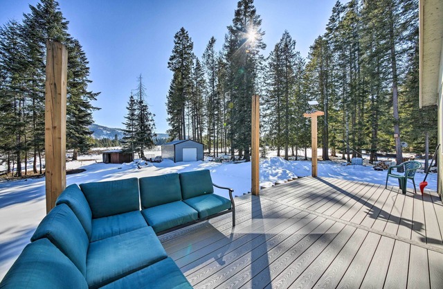 Family-Friendly Sagle Vacation Rental w/ Deck