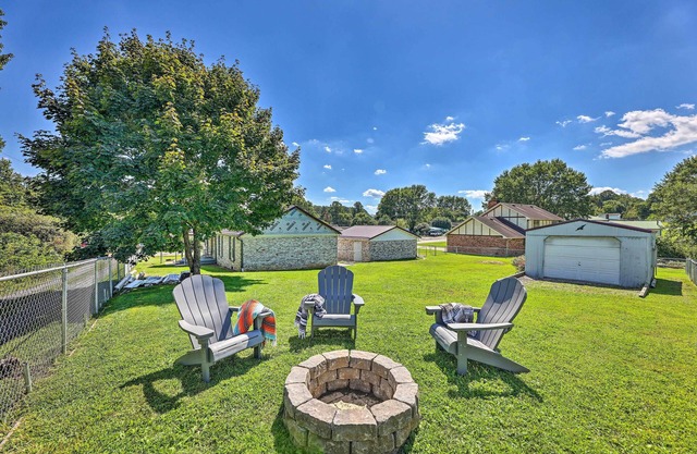 Family-Friendly Sanctuary: BBQ, Patio & Yard