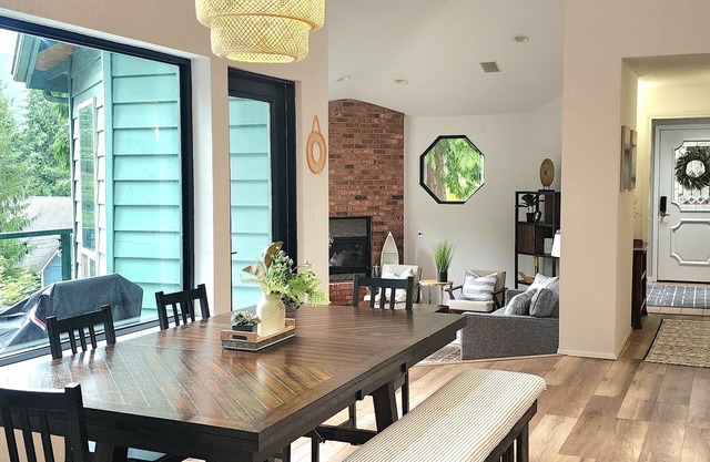 Family-friendly Summer Retreat w/ easy Lake access