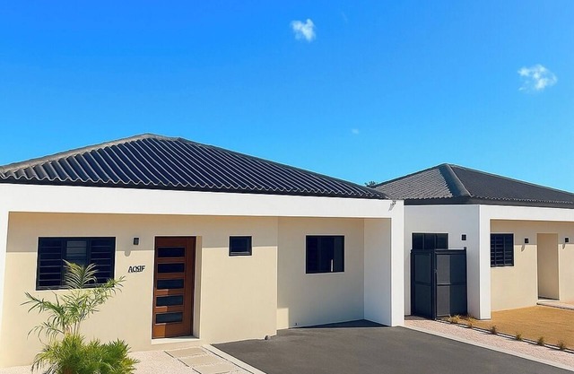 Family-friendly tropical villa
