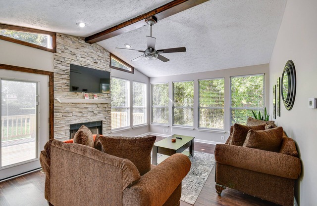 Family-Friendly Tuskegee Home: 3 Mi to University!