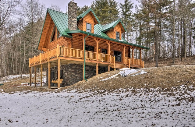 NEU! Familienfreundliche Warschau Hütte mit möblierter Terrasse