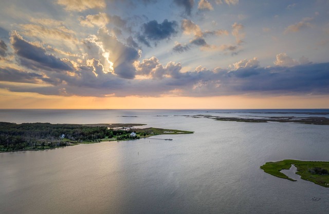 Family Friendly Waterfront Escape w/pier, gameroom, and fire pit!