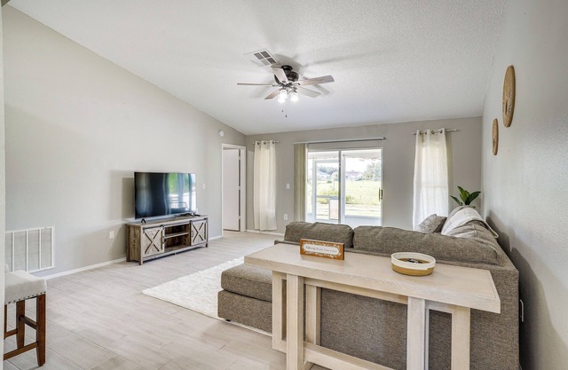 Family-Friendly Winter Haven Home w/ Pool!