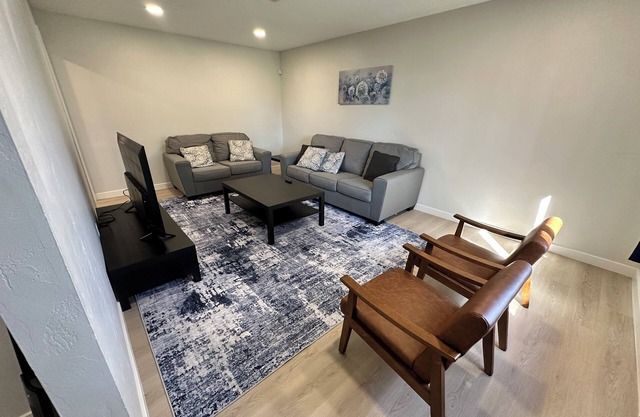 Family Fun Getaway - 3BR + Games & BBQ Patio