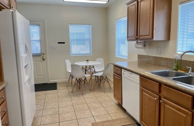Family Fun in Normal Heights- Parking, Fenced Patio & Mins to Zoo/Beach/Downtown
