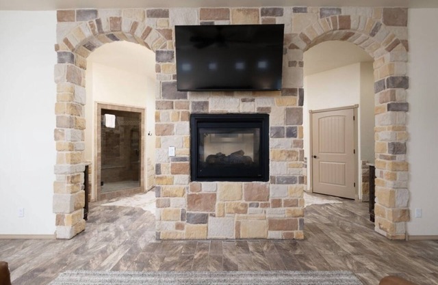 Family Gathering Paradise-Game Room-Work Out Room Sleeps 16