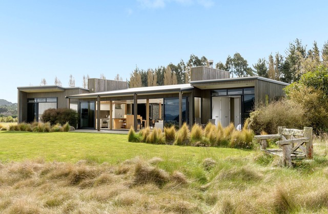 Überlegenes familienfreundliches Luxus-Golfplatz-Ferienhaus in der Nähe von Taupo und Rotorua