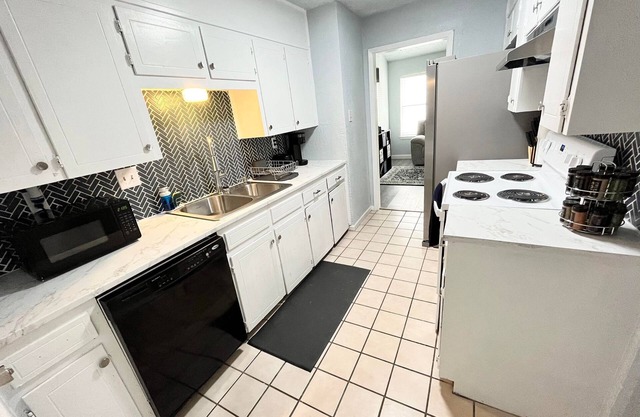 Family Getaway, 3-bedroom Home!