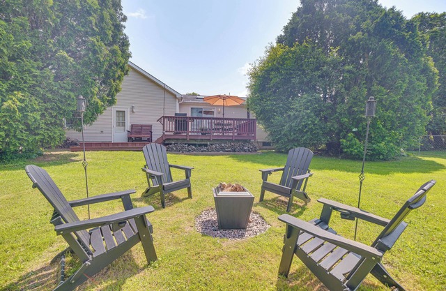 Family Getaway w/Deck: 3 Mi to Lake Champlain