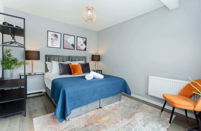 Haven Family 5 Minutes To The City Centre With Free Parking And Wi-Fi Available