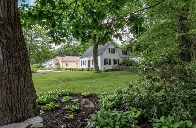 Family home in the gateway to Midcoast Maine