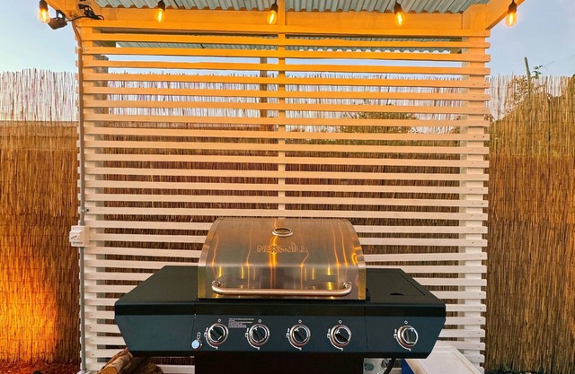 Family home w/hot tub Close to the keys, Everglades and Miami Metro Zoo