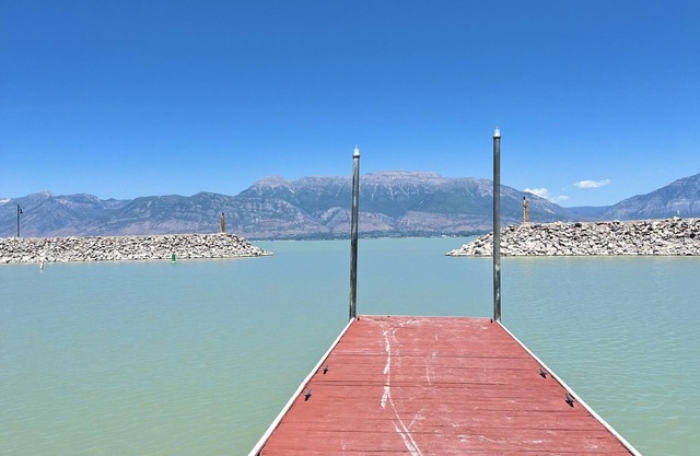 Family home w/lake views & game room near Silicon Slopes! 2 min from Pelican Bay
