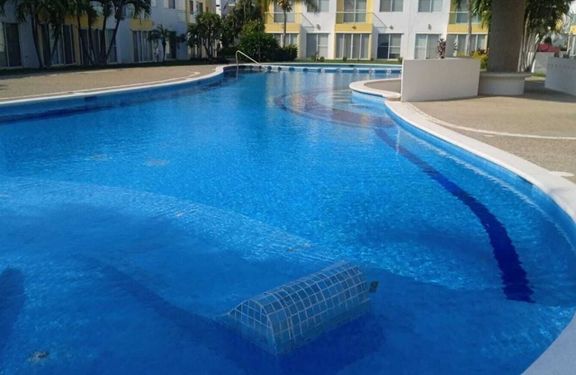 Family house, close to the beach, stores and the airport.