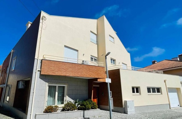 Family house close to the beach!