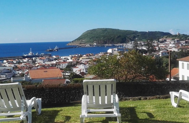 ★ ★ Familienhaus Fantastische Aussicht über die Bucht von Horta