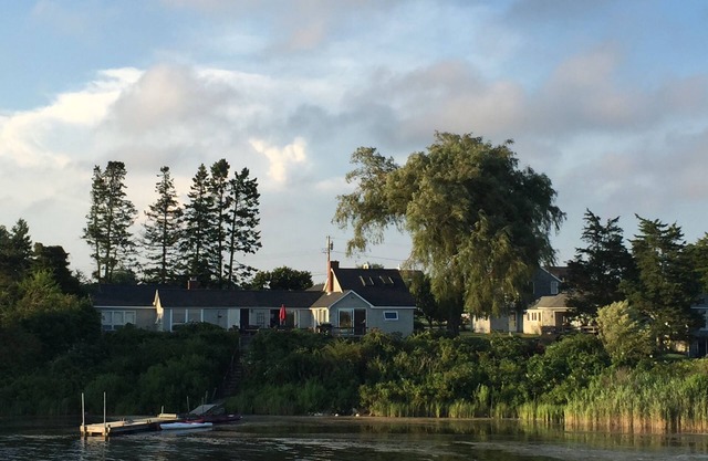 Familienhaus auf Ninigret-Teich in Arnolda Ost