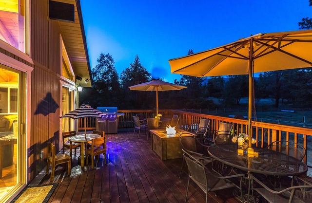 Yosemite Pines Lodge, Große luxuriöse Lodge, ein wunderbarer Familienurlaub!