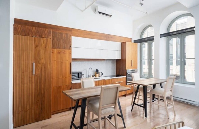 Family Loft right on Notre-Dame Street