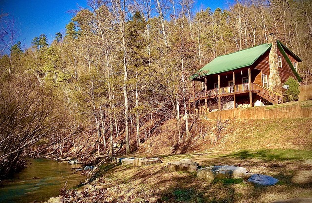 Family memories @ Creekside cabin ON the creek! 2 mi to Jasper, Buffalo River