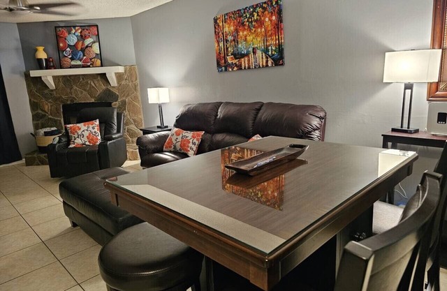 Family and Pet friendly Apartment, San Jose, 32223, Jacksonville FL.