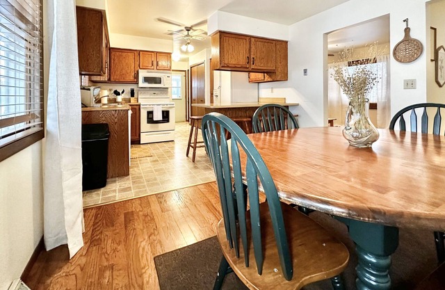 Family/Pet Friendly Berry Lake Getaway in Gillett