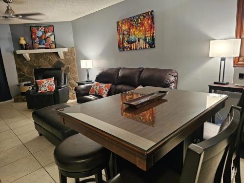 Family Pet Friendly Condo Near San Jose i295 i95