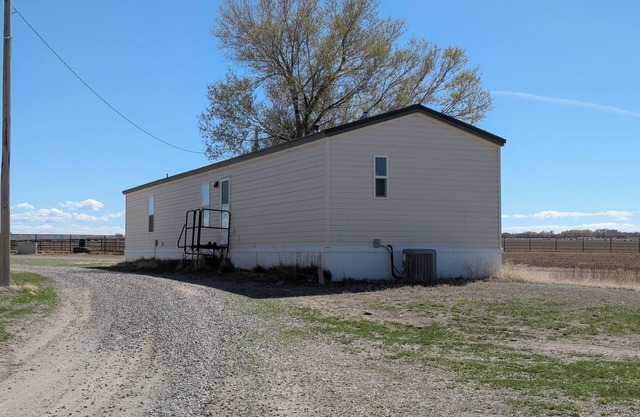 Family ready home in central Wyoming with all the amenities