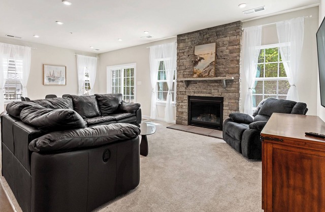 Family Retreat at Bayside | New 6BR Home Minutes to OCMD and Assateague