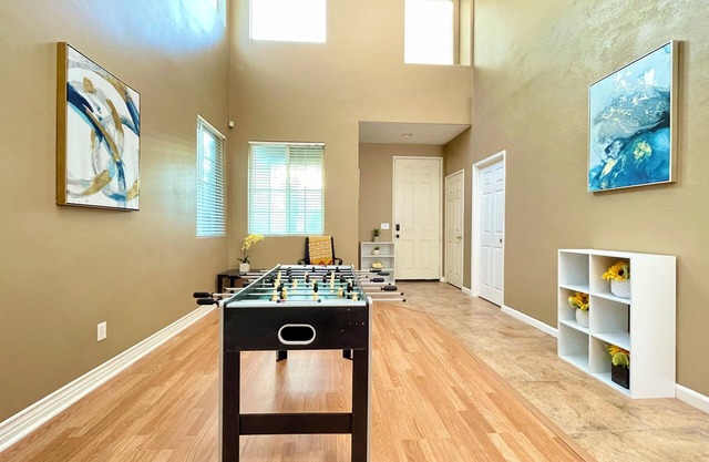 Family Reunion: 5BR/2.5BA, near Highway 15 & 210
