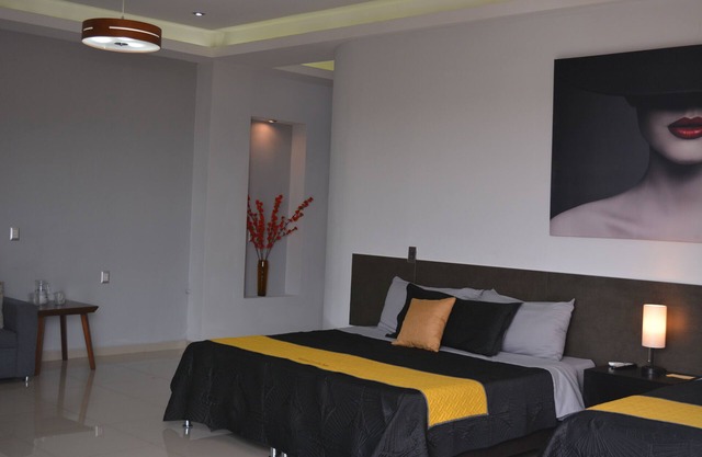 FAMILY SUITE WITH BALCONY 4