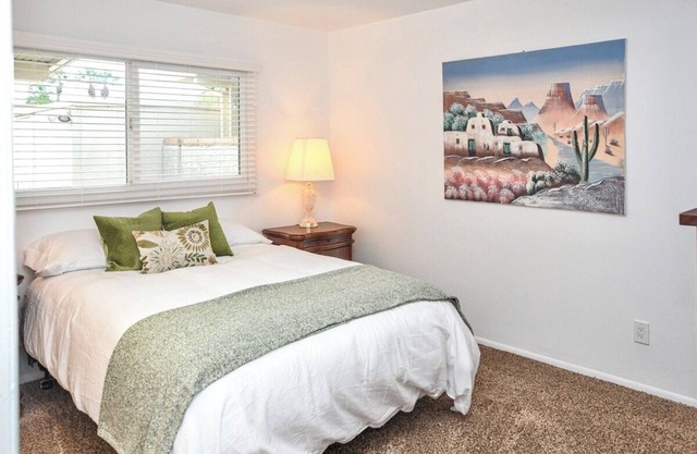 Family Scottsdale Condo! Private! Great Location!