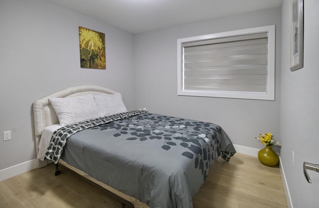 Family sized Beautiful 2-bed suite- Close to major attractions