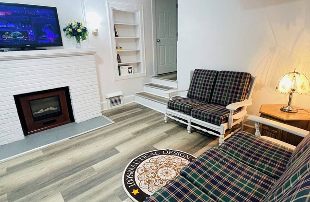 Family-sized, Crew-friendly 4BR home near Hall of Fame
