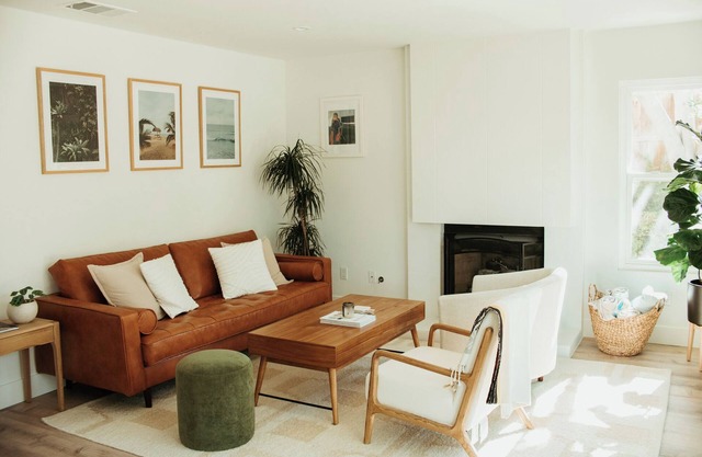 Family Sized, Designer, Coastal Oasis w/ Pool, Standing Desks,10 min from Beach!