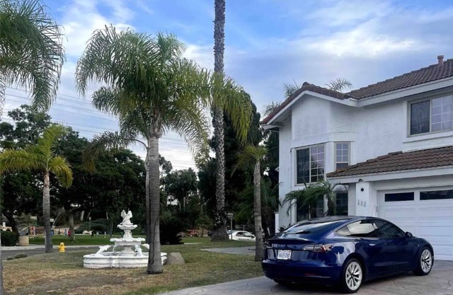 Family-sized home w/Pool & Direct Access to Park
