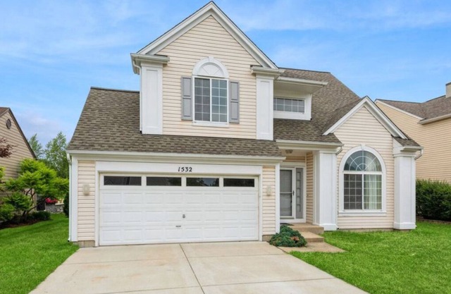 Family Sized house for 7 Guests in Bartlett