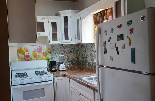 Family small House in Gated community, secure and Private.