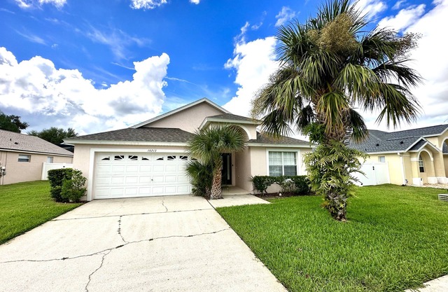 Family time, quiet relaxation, Florida fun. Pool Home at Orange Tree