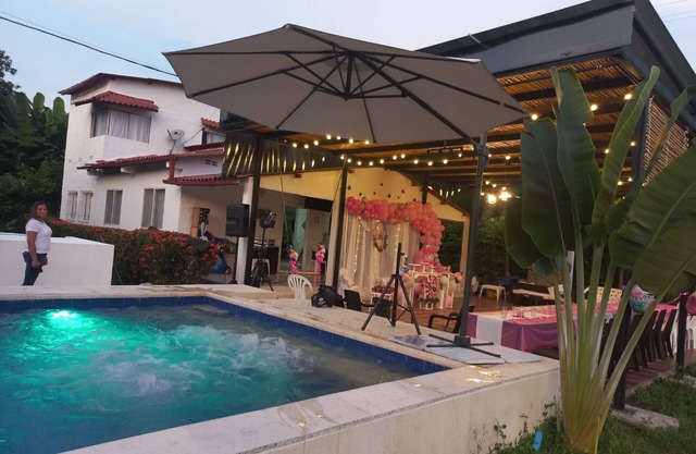 FAMILY VILLA-WITH JACUZZI - HYDROMASSAGE