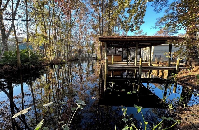 Family Waterfront Home W/boat dock surrounded by Nature!