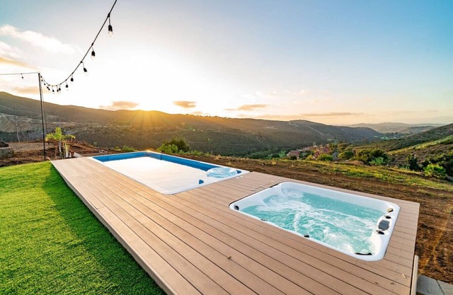 No Cleaning Fee, Pool, Hot Tub, Game Room, FirePit