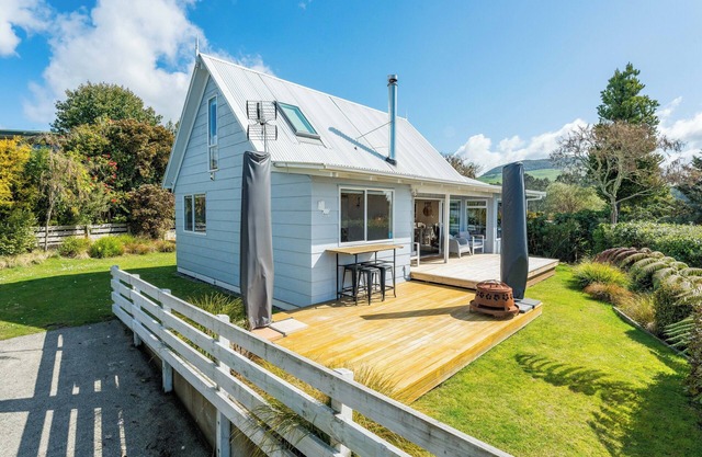 Fantail Retreat - Lake Taupo Holiday Home