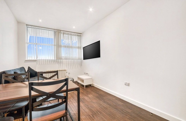 Fantastic 1 Bed by Heathrow Airport