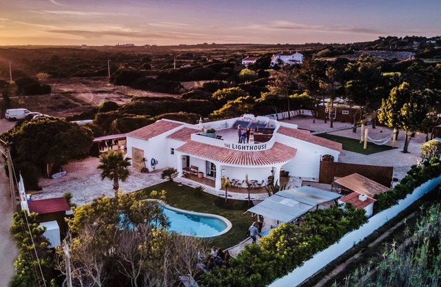 Fantastic 5 bedroom villa with private pool in Sagres town!