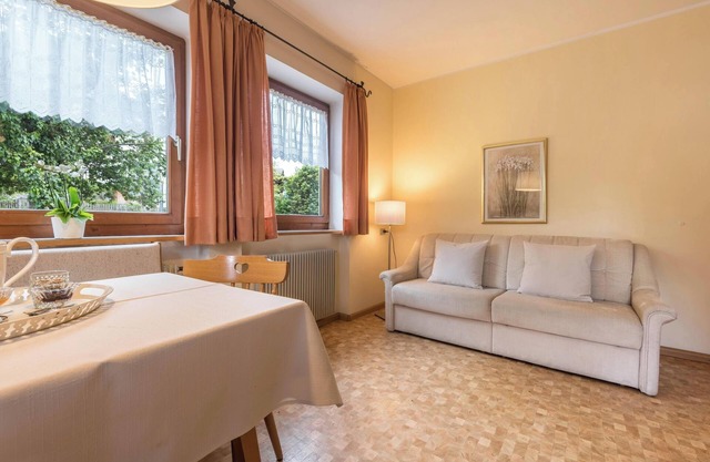 Fantastische Ferienwohnung "2 Vikoler" mit Bergblick, WLAN & Garten